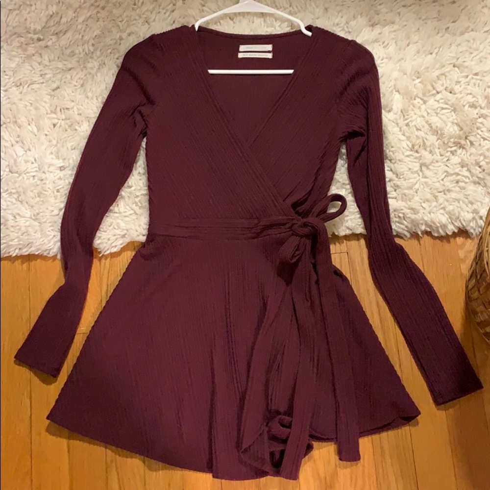 super cute maroon romper! Worn only once or twice